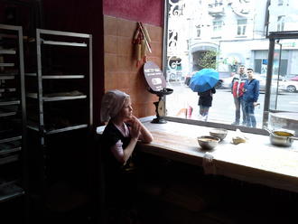 Тимуру — 4. Маша робить пляцку-мацацку )