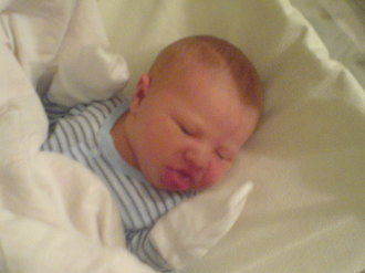 2009-02-06 Машка роддом и первые дни