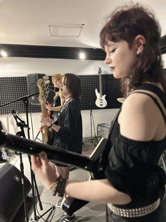 Маша Якубець в складі легендарної групи «Шепіт кажанів». Рок-концерт 15.06.2025