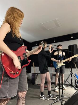 Маша Якубець в складі легендарної групи «Шепіт кажанів». Рок-концерт 15.06.2025