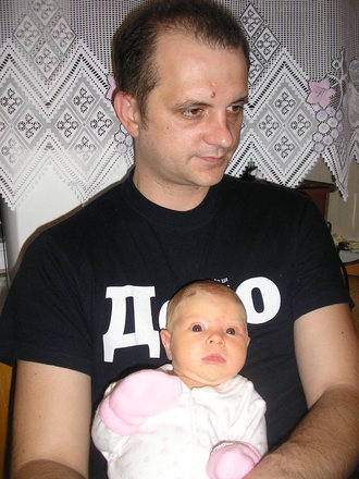 2009-03 Машка месяц первый