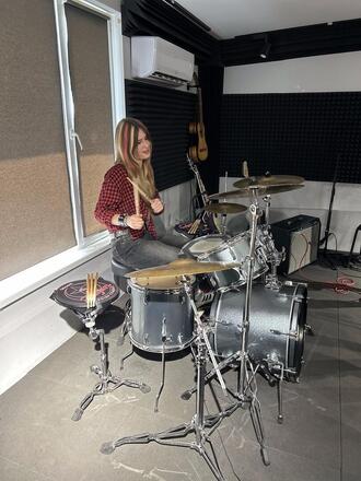 Маша Якубець в складі легендарної групи «Шепіт кажанів». Рок-концерт 15.06.2025