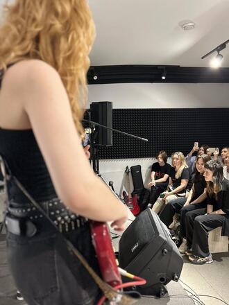 Маша Якубець в складі легендарної групи «Шепіт кажанів». Рок-концерт 15.06.2025