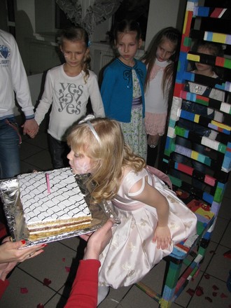 2016-02-06 Маше 7 лет