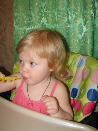 2011-02-06 Машке 2 года