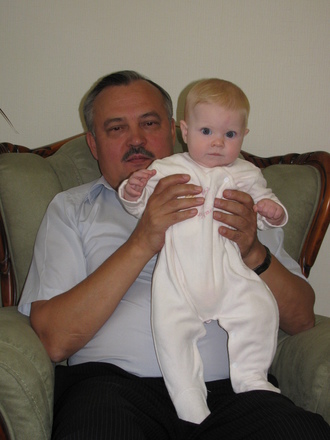 2009-10-10 Семья на ДР мамы