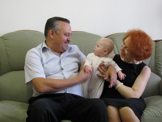 2009-10-10 Семья на ДР мамы