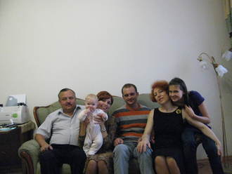 2009-10-10 Семья на ДР мамы