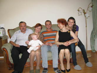 2009-10-10 Семья на ДР мамы